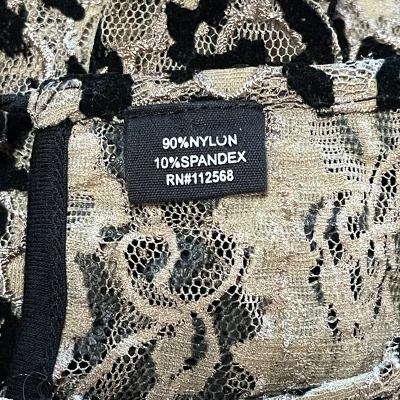 Women's Miss Me Black Velvet and Lace Pattern/Cream Top L - Picture 6 of 7